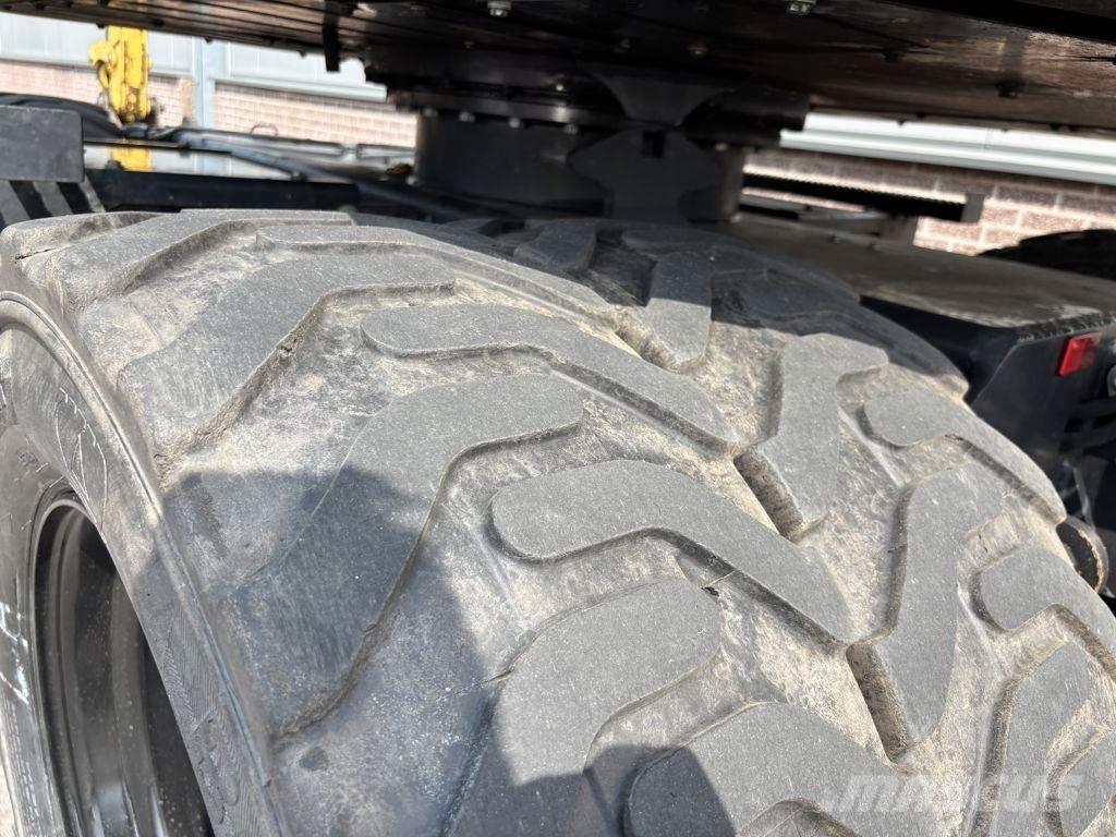 Yanmar B75W Gravemaskiner på hjul