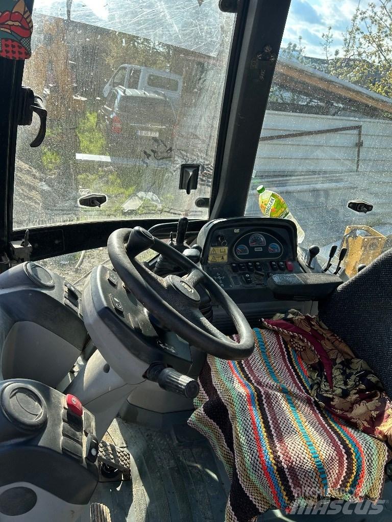CAT 422 E Rendegravere