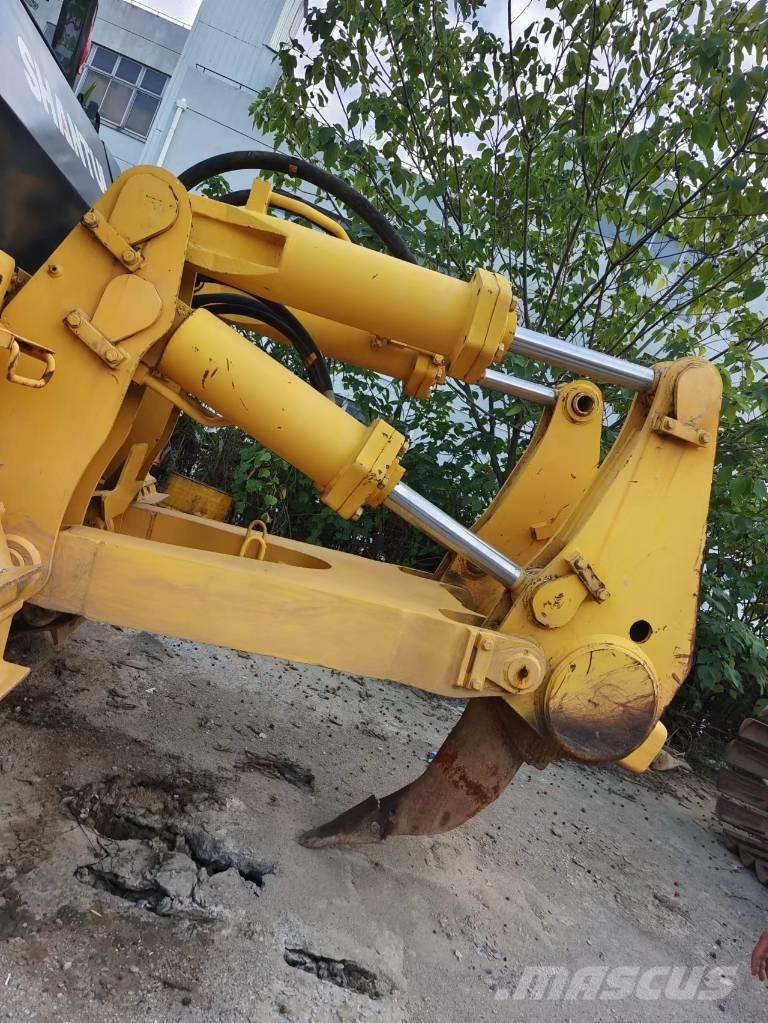 Shantui SD 32 Bulldozer på larvebånd