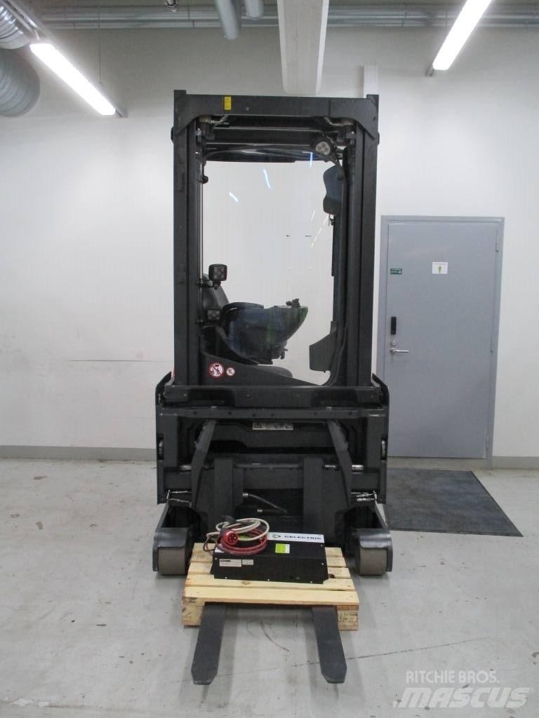 Linde R16X Reachtruck