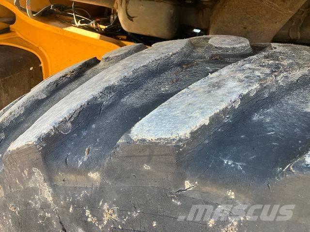 JCB 3 CX Rendegravere