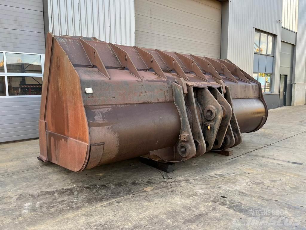 CAT 990 Bucket Skovle