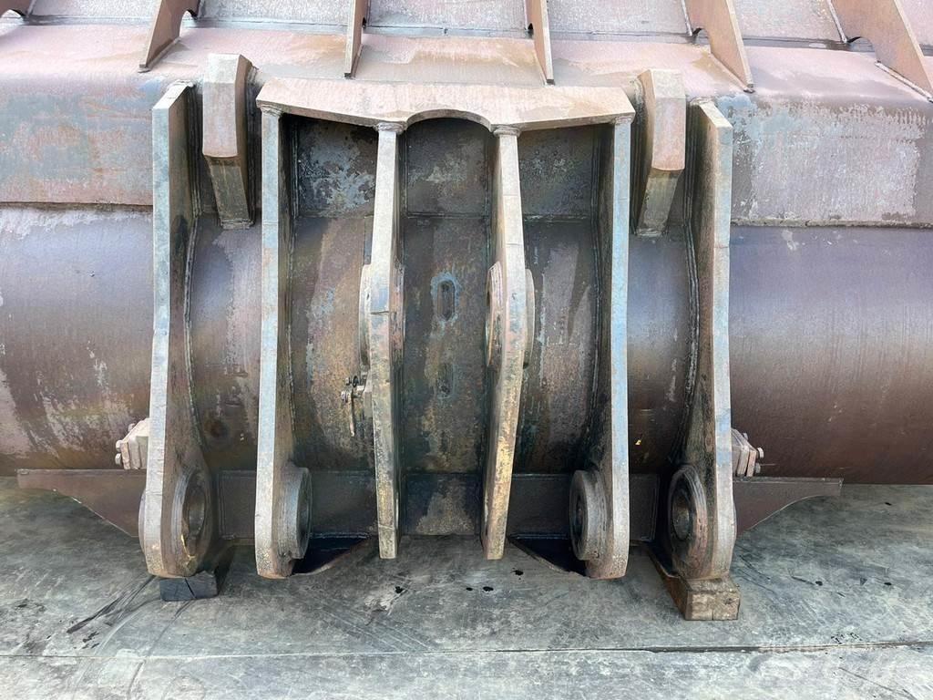 CAT 990 Bucket Skovle