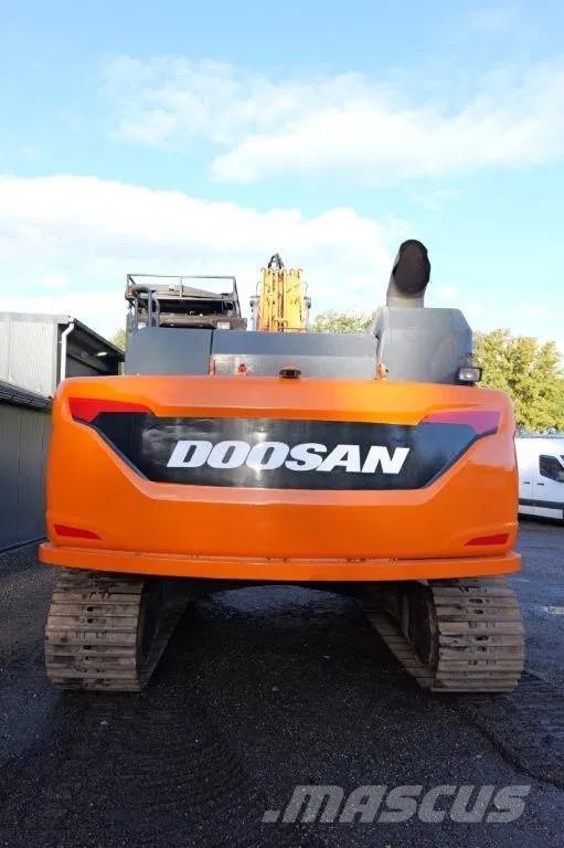 Doosan DX300LC Gravemaskiner på larvebånd