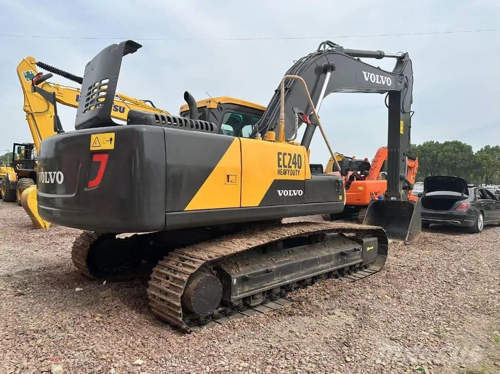 Volvo EC 240 Gravemaskiner på larvebånd