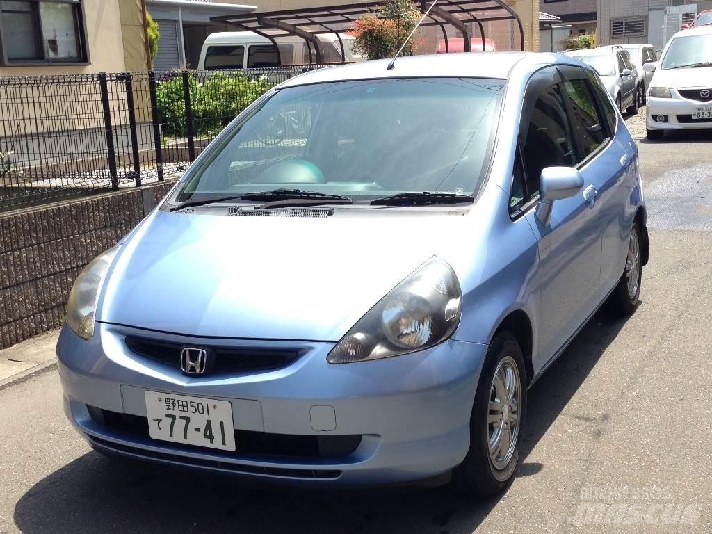 Honda LA-GD1 Biler