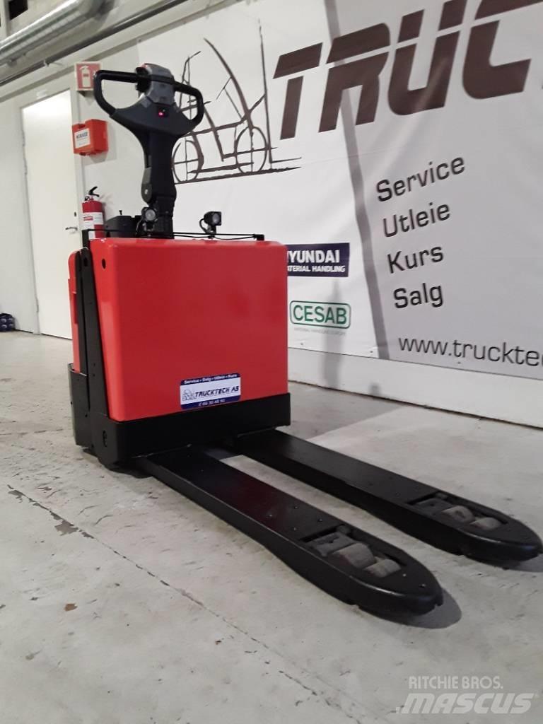 BT LPE 200 El-palleløftere med platform