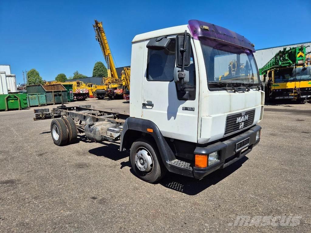 MAN LE 2000 Chassis