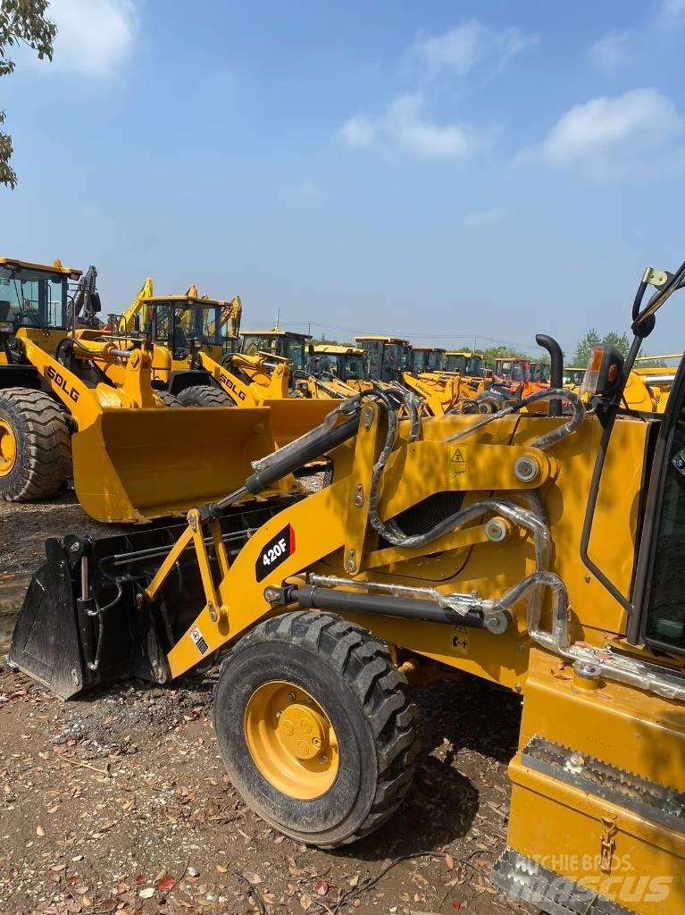 CAT 420 F Rendegravere