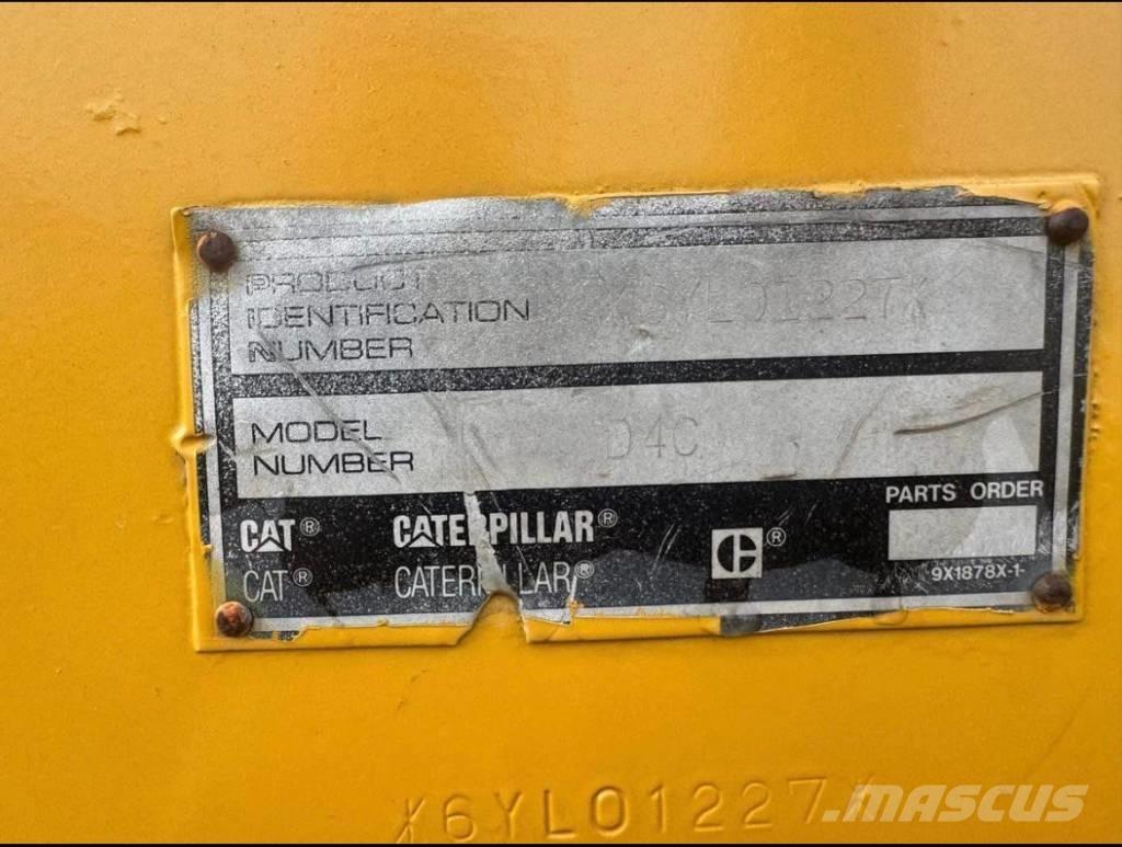 CAT D4C3 Bulldozer på larvebånd