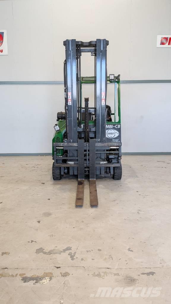 Combilift CB 3000 4-vejs truck