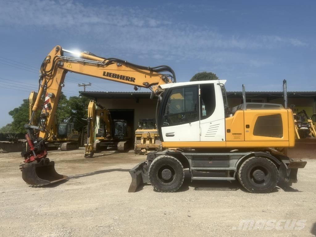 Liebherr 918 Gravemaskiner på hjul