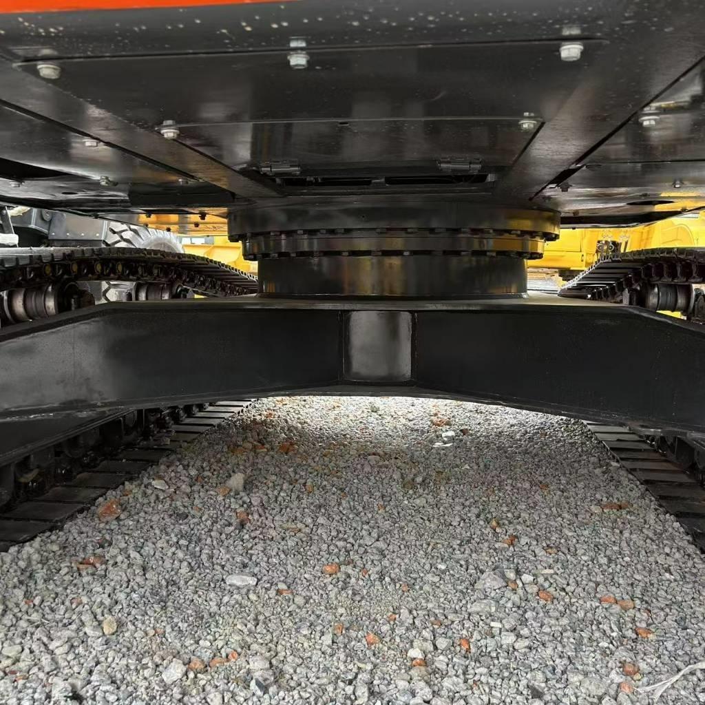 Doosan 300LC-9C Gravemaskiner på larvebånd
