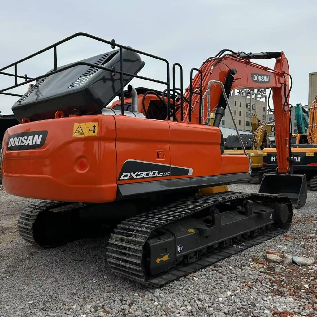 Doosan 300LC-9C Gravemaskiner på larvebånd