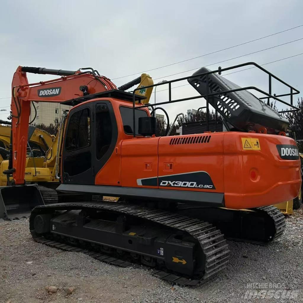 Doosan 300LC-9C Gravemaskiner på larvebånd