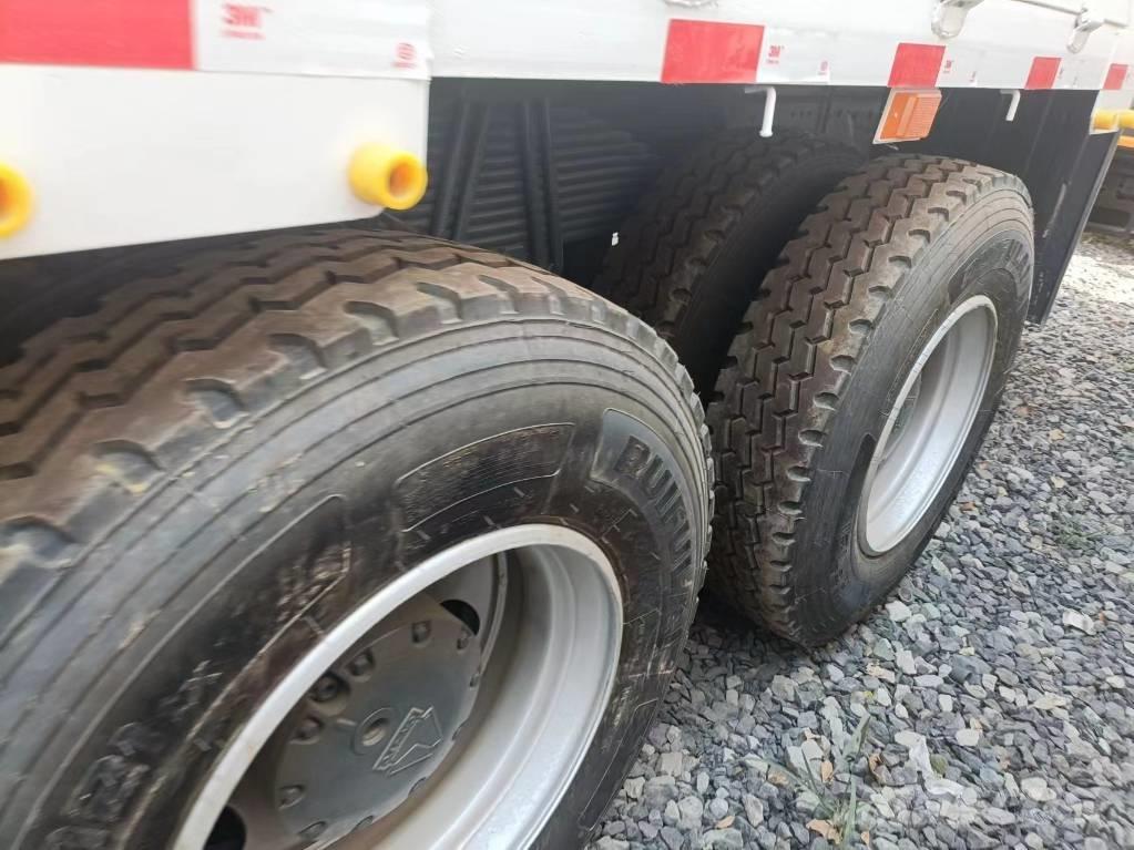 Howo 371 Hejsespil, hejseværk og materialelifte