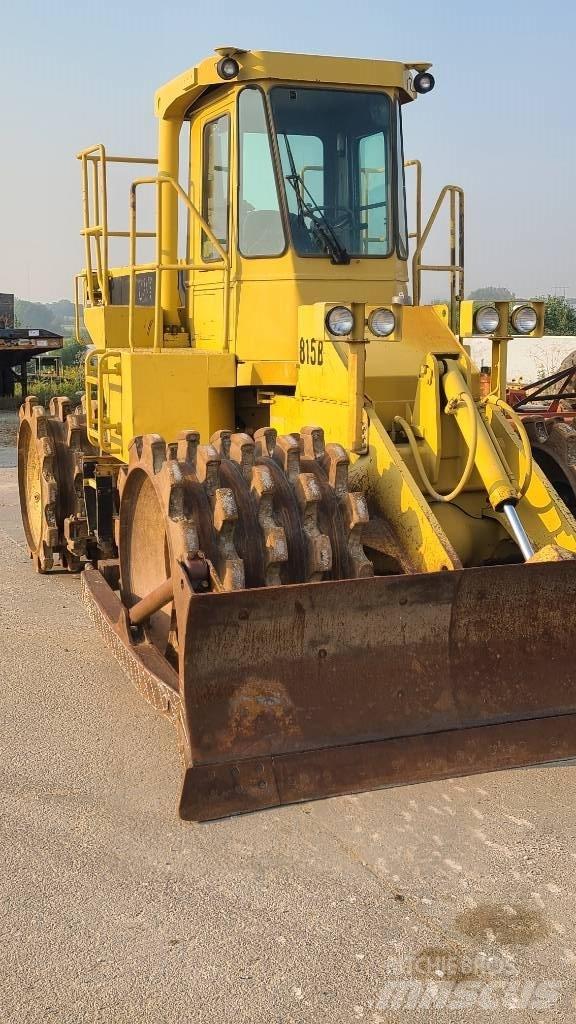 CAT 815 B Jordvibrationstromler