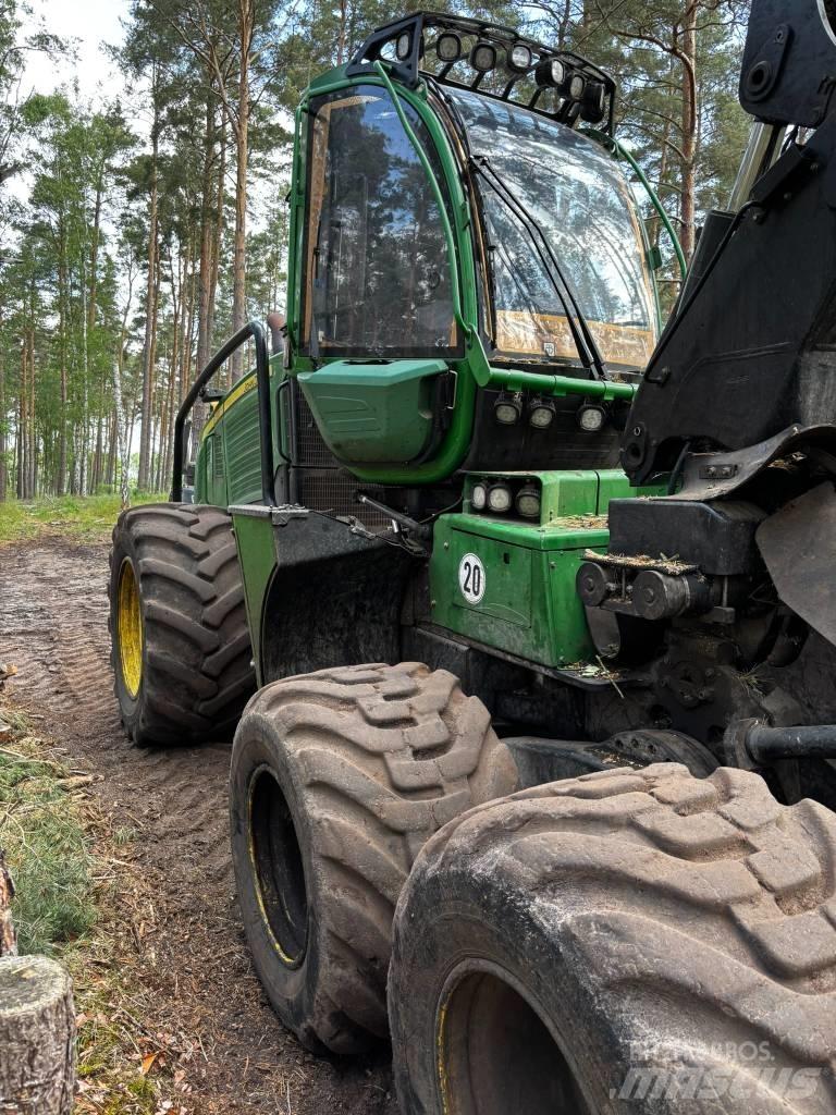 John Deere 1170 E Skovningsmaskiner