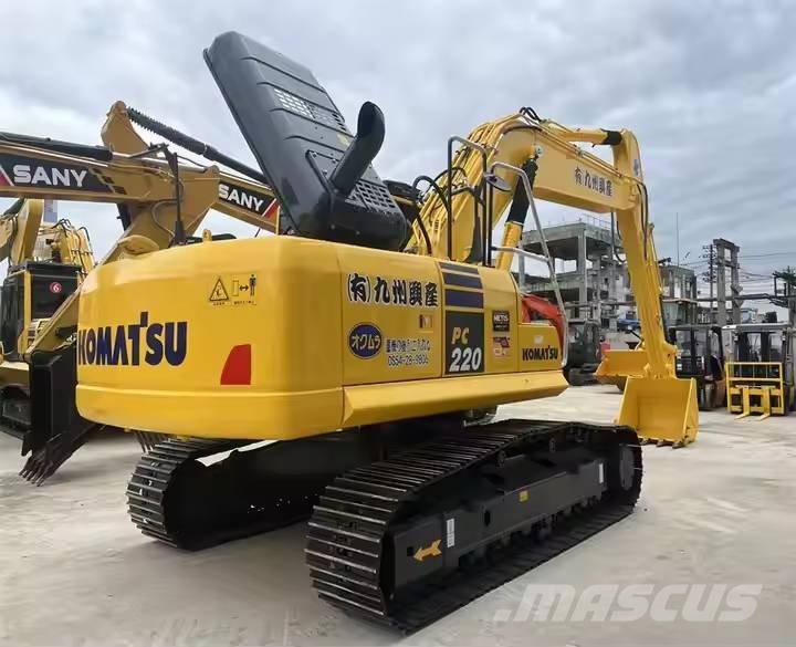 Komatsu PC220-8 Gravemaskiner på larvebånd