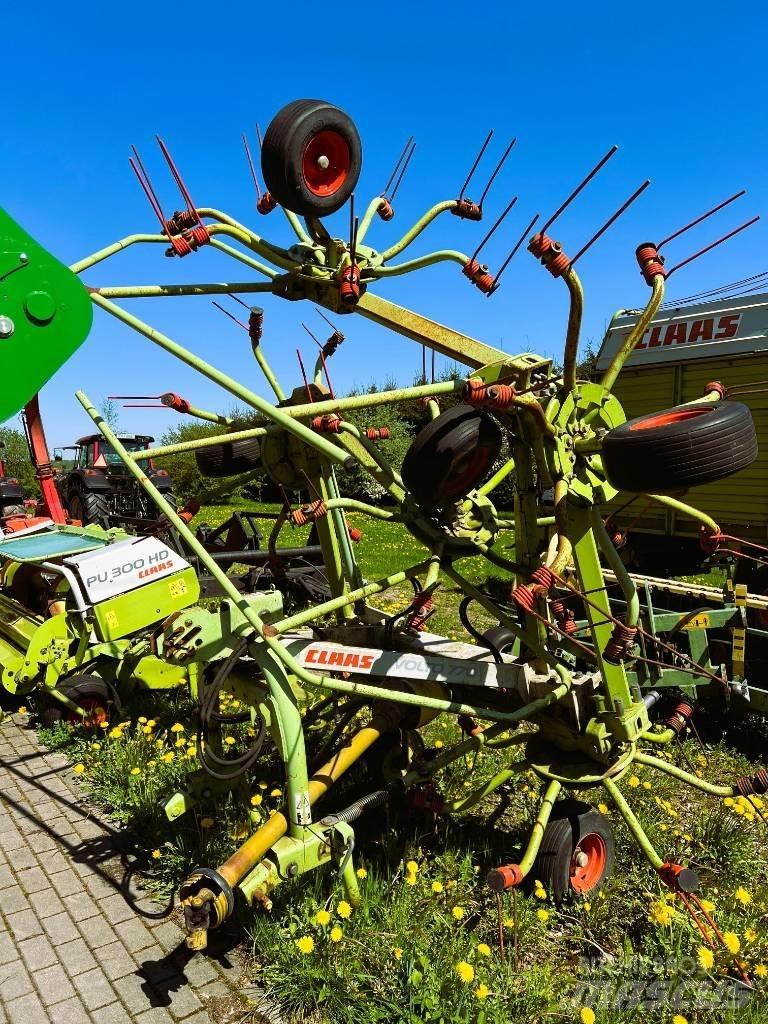 CLAAS Volto 770 River og høvendere