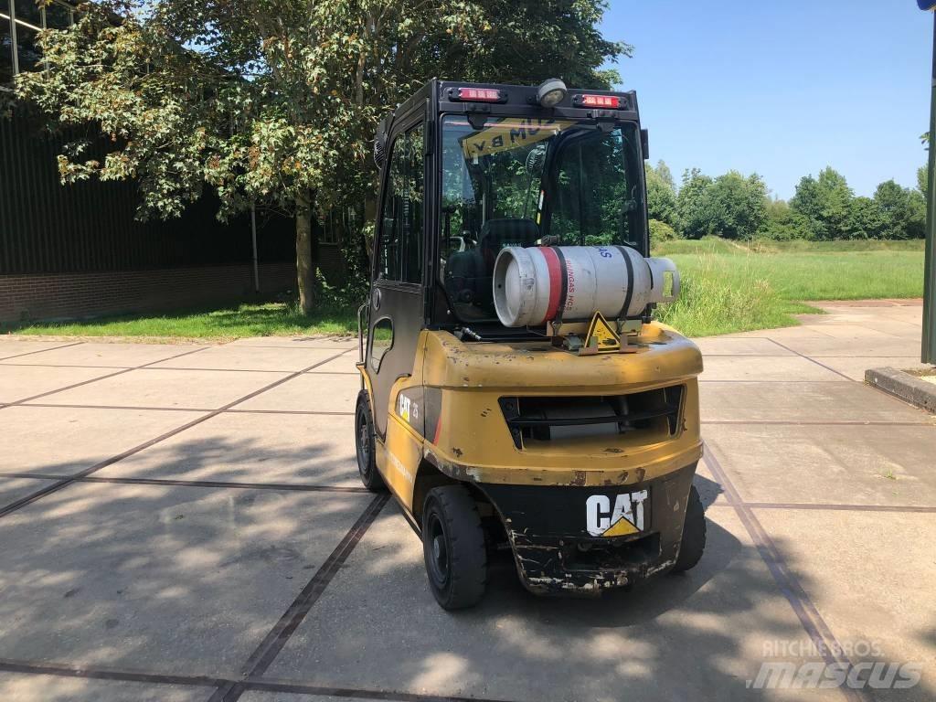 CAT GP 25 N LPG gaffeltrucks
