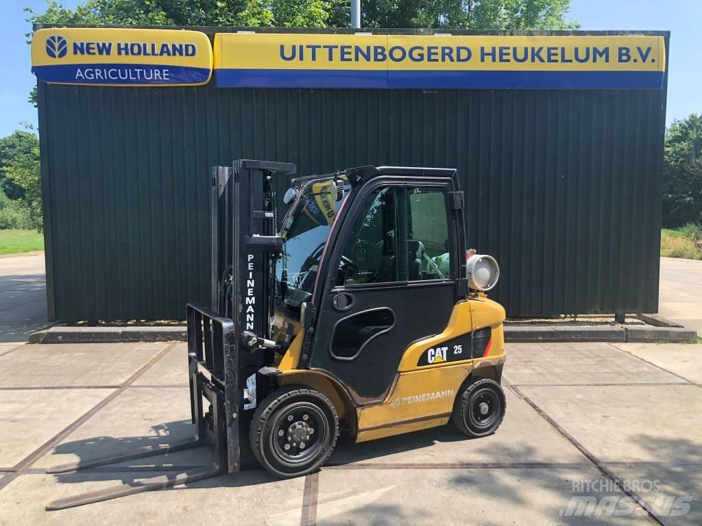 CAT GP 25 N LPG gaffeltrucks