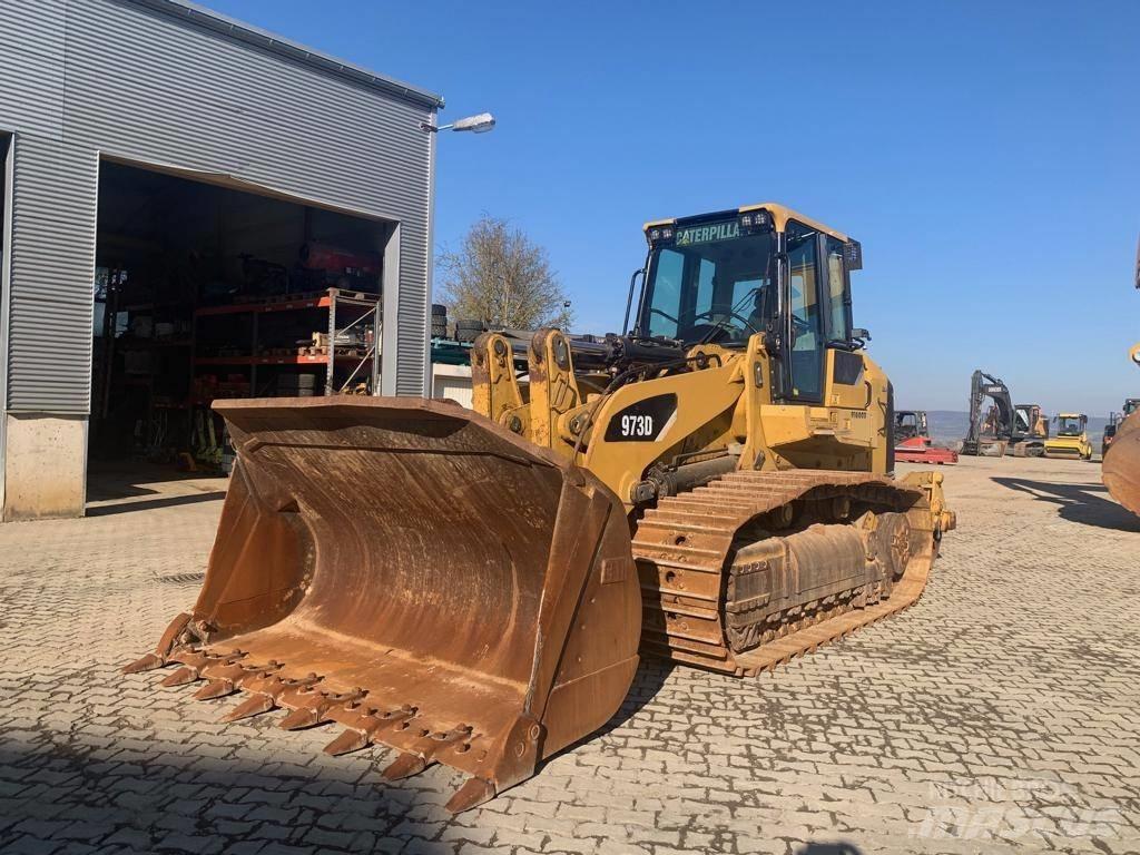 CAT 973 D Larvebåndslæssere