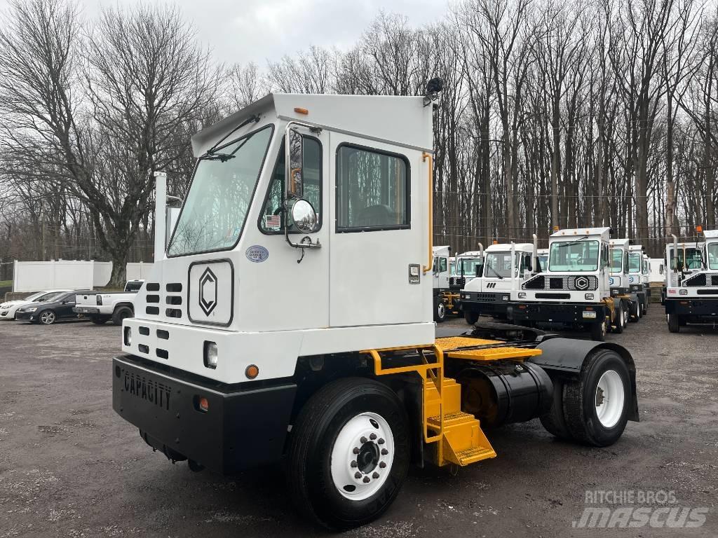 Capacity TJ5000 DOT Terminaltraktorer