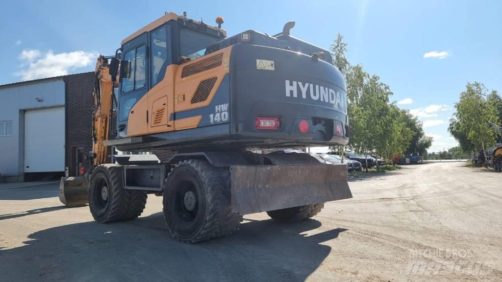 Hyundai HW 140 Gravemaskiner på hjul