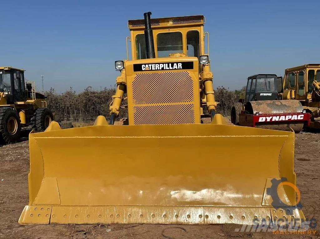 CAT D8K Bulldozer på larvebånd