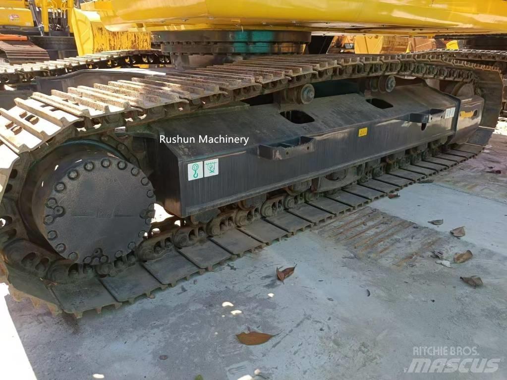 Komatsu PC 220-8 Gravemaskiner på larvebånd