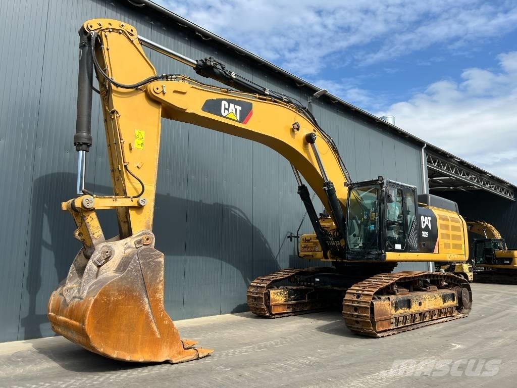 CAT 352F Gravemaskiner på larvebånd