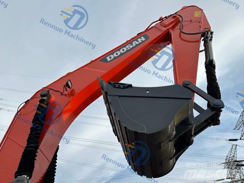 Doosan DX 300LC-9C Gravemaskiner på larvebånd