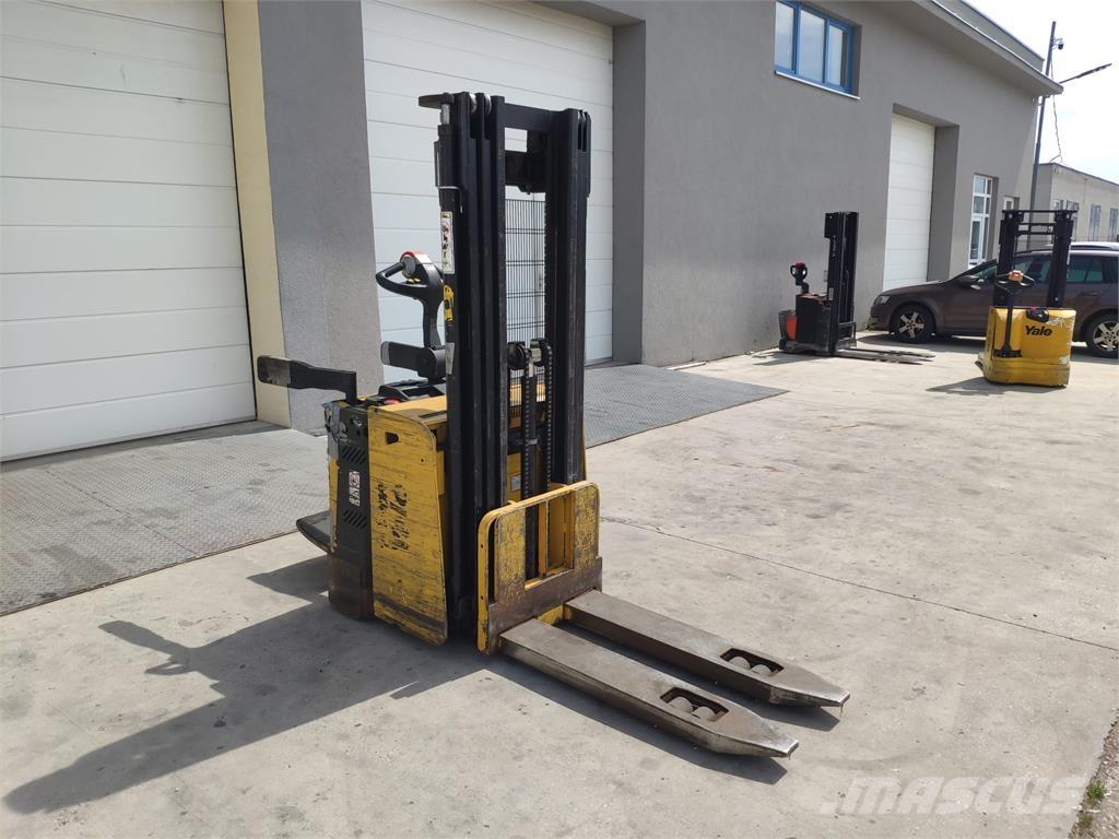 Yale MS15X IL Selvkørende stablere