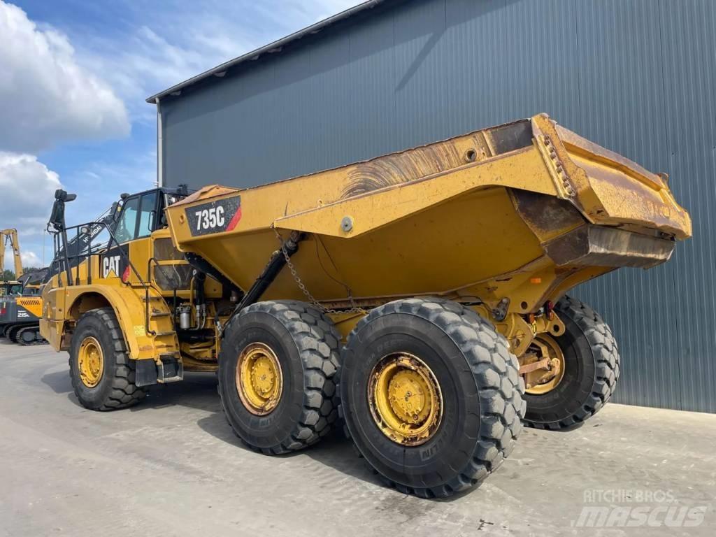 CAT 735C Terrængående lastbiler