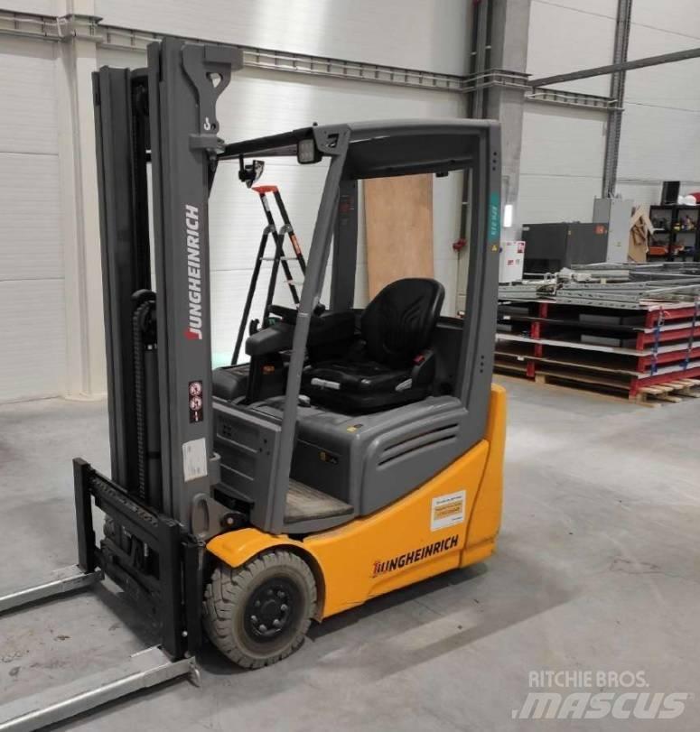 Jungheinrich EFG 215 El gaffeltrucks