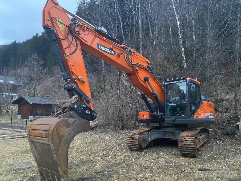 Doosan DX 235 NLC-5 Gravemaskiner på larvebånd