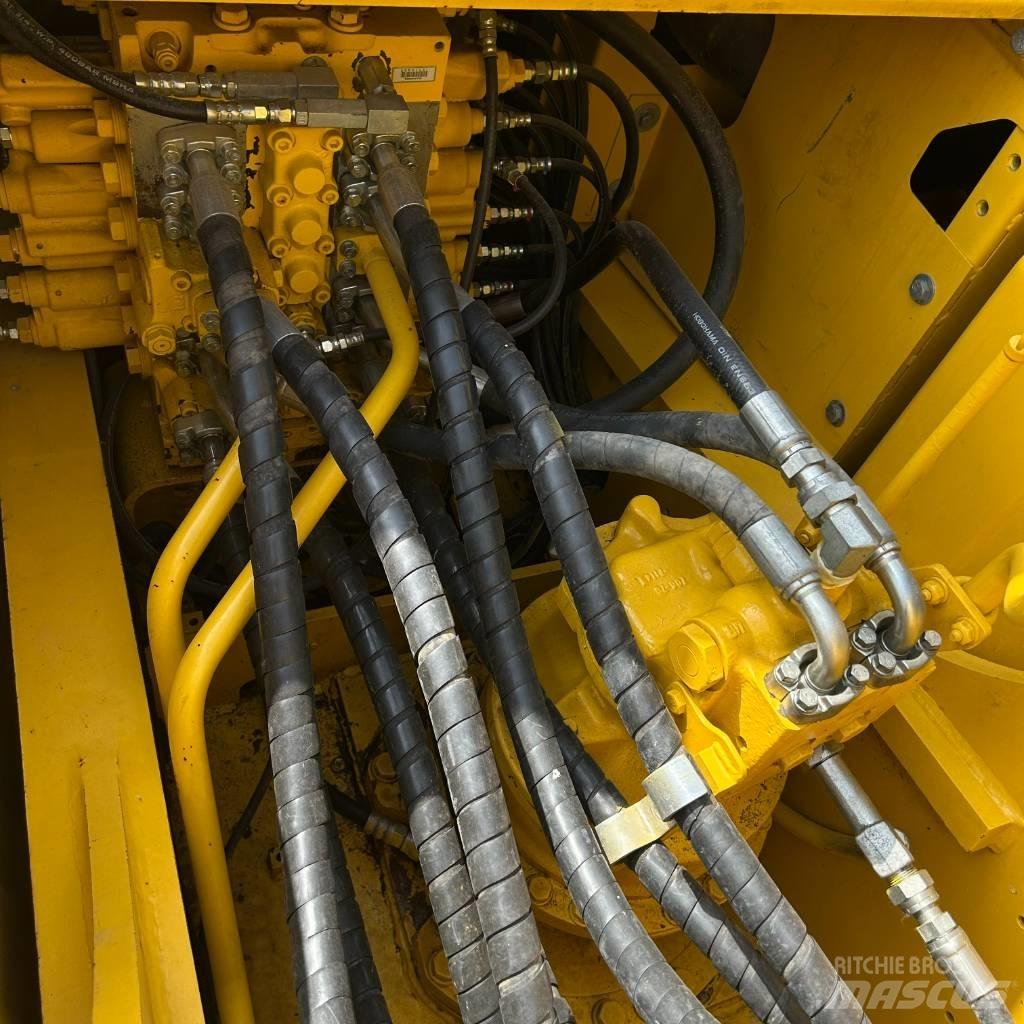 Komatsu 210-8 Gravemaskiner på larvebånd