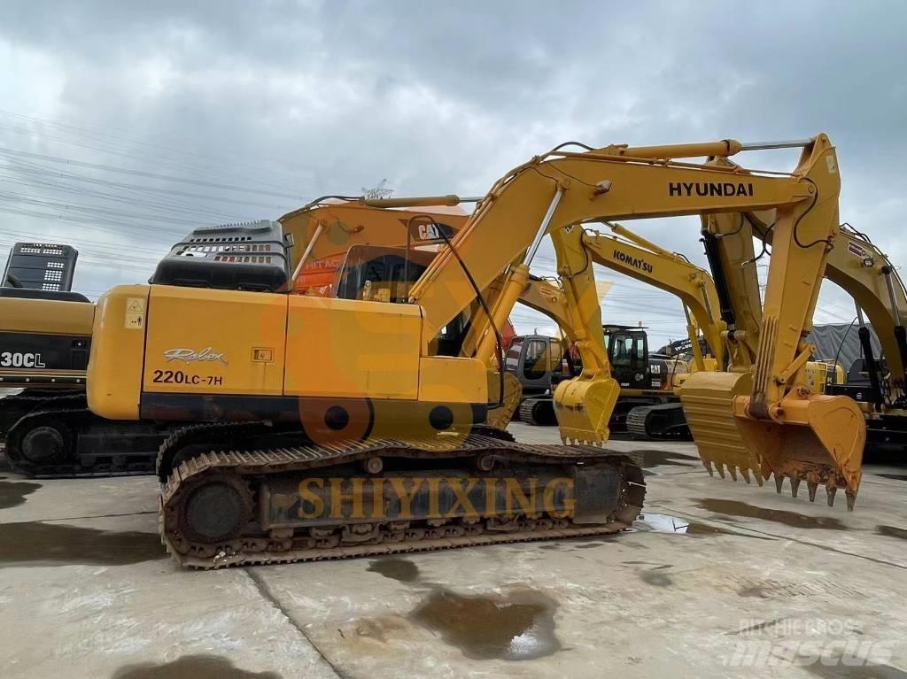 Hyundai Robex 220-7 Gravemaskiner på larvebånd