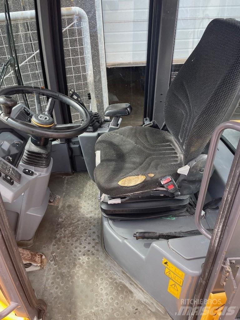 Volvo L30G Minilæsser - knækstyret