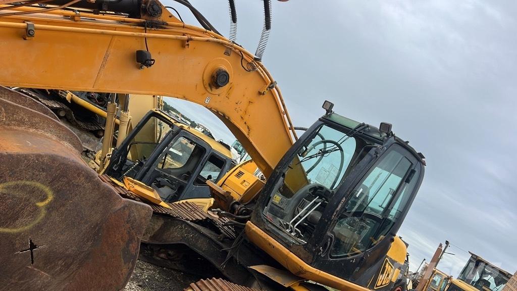 JCB 220 Gear