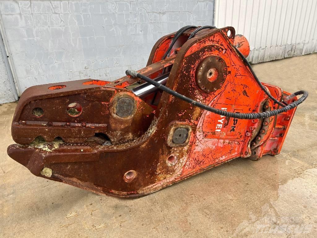 NPK U 45 JR Sakse