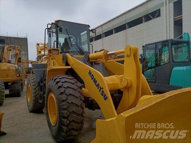 Komatsu WA 320 Læssemaskiner på hjul