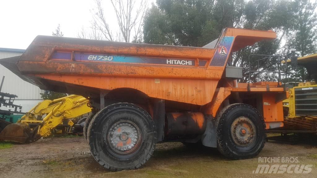 Hitachi EH 750-2 Knækstyrede dumpere