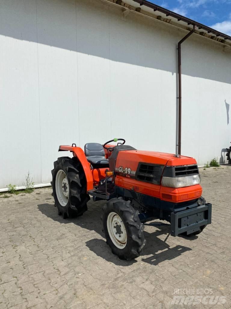 Kubota GL29 Kompakte traktorer
