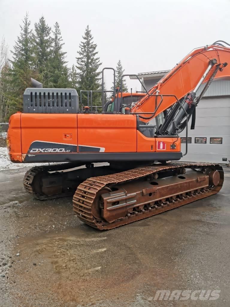 Doosan DX 300 LC-5 Gravemaskiner på larvebånd