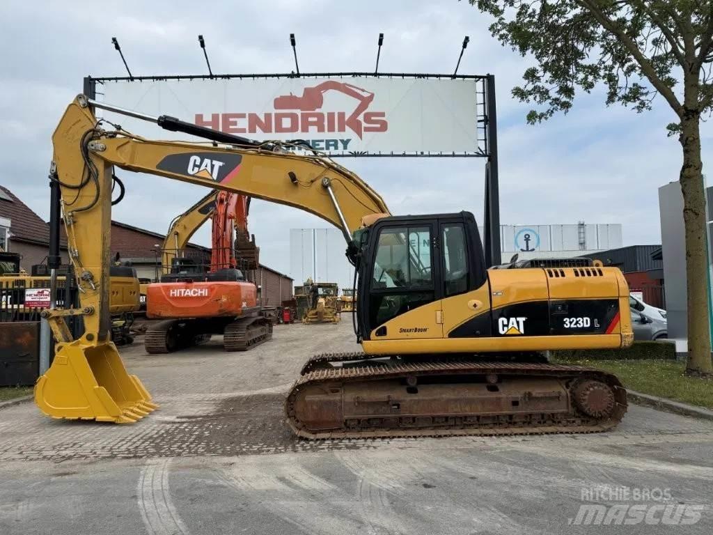 CAT 323DL (320DL) Gravemaskiner på larvebånd