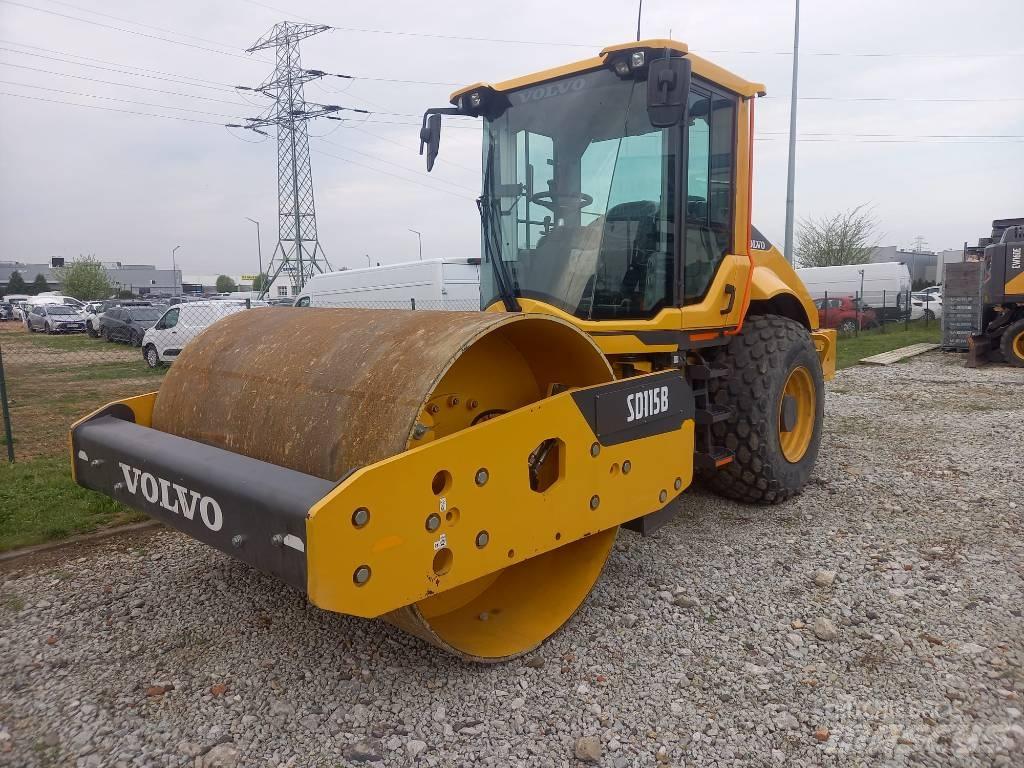 Volvo SD 115 B Enkelt tromle