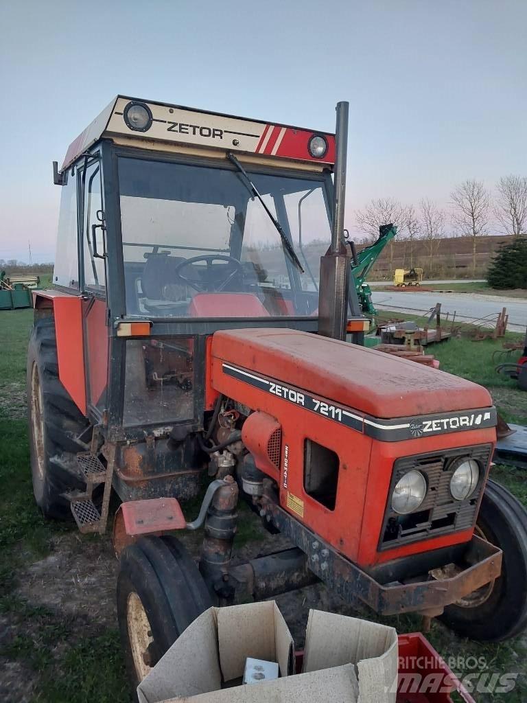 Zetor 7211 Traktorer