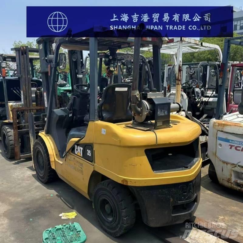 CAT DP 35 N Diesel gaffeltrucks